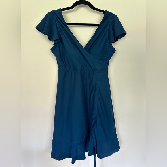 Blooming Jelly Tummy Control Swimdress | One-Piece Skirted Swimsuit NWT Size M - Picture 1 of 6